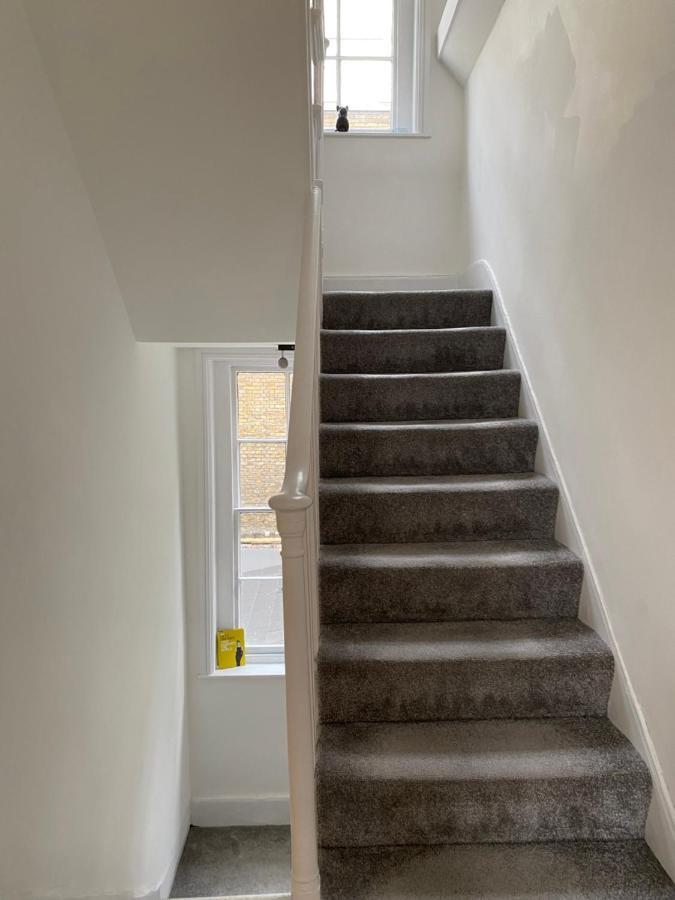 Charming Newly Refurb 2-Bed 2-Bath Entire Apartment With Ac Near Hyde Park, Paddington, Nottinghill And Kensington In Zone 1 Central London